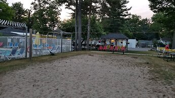 Wasaga Beach Inn And Cottages