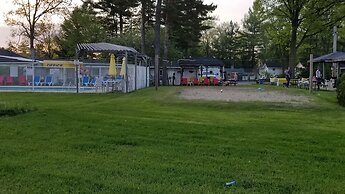 Wasaga Beach Inn And Cottages