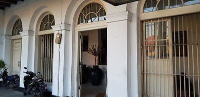 Hotel DeQur Jakarta Kota