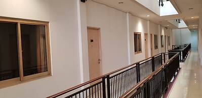 Hotel DeQur Jakarta Kota