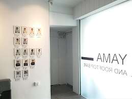 Yama Hotel & Rooftop Bar