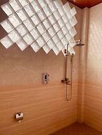 Yama Hotel & Rooftop Bar