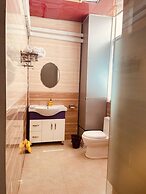 Yama Hotel & Rooftop Bar