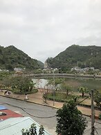 Cat Ba Central Hotel II - Hostel