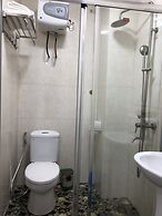 Cat Ba Central Hotel II - Hostel