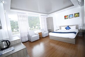 Cat Ba Central Hotel II - Hostel