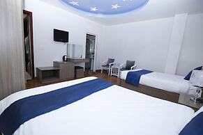 Cat Ba Central Hotel II - Hostel