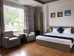 Cat Ba Central Hotel II - Hostel