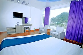 Cat Ba Central Hotel II - Hostel
