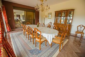 Rukungiri Country Home