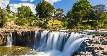 Riverside Lodge Paihia