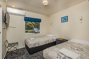 Riverside Lodge Paihia