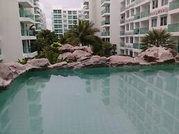 Amazon Residence Condo by MaiNot