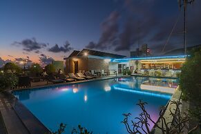 The Kris Condo by Knock-Knock