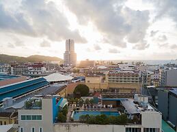 The Kris Condo by Knock-Knock