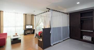 The Kris Condo by Knock-Knock