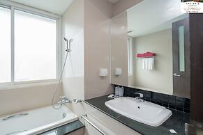 The Kris Condo by Knock-Knock