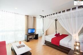 The Kris Condo by Knock-Knock