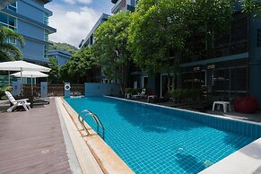 The Kris Condo by Knock-Knock