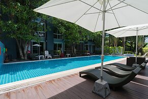 The Kris Condo by Knock-Knock