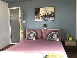 Mr.Yong Tour & Homestay