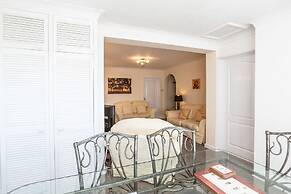 Beau Vallon Holiday Apartments