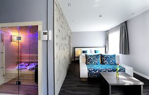 MOMENTS Boutique Hotel