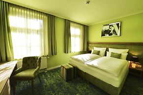 MOMENTS Boutique Hotel