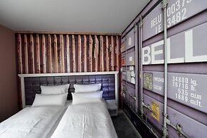 MOMENTS Boutique Hotel