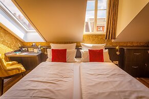 MOMENTS Boutique Hotel