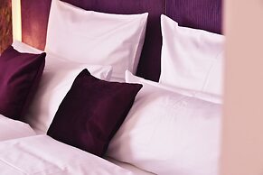 MOMENTS Boutique Hotel