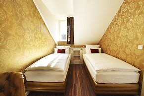 MOMENTS Boutique Hotel