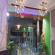 Eifell's Hotel's