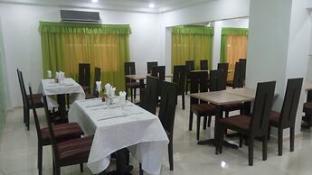 Eifell's Hotel's