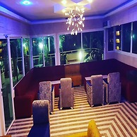 Eifell's Hotel's