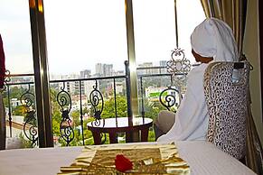 Golden Royal Hotel