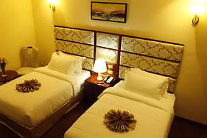 Golden Royal Hotel