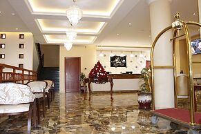 Golden Royal Hotel