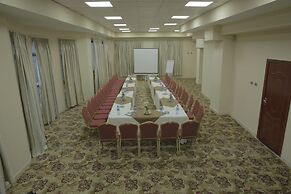 Golden Royal Hotel