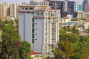 Golden Royal Hotel