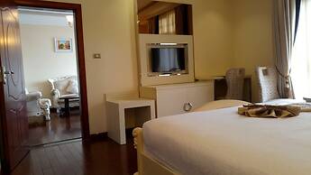 Golden Royal Hotel
