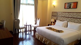 Golden Royal Hotel