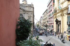 Toledo 16 Luxury Suites