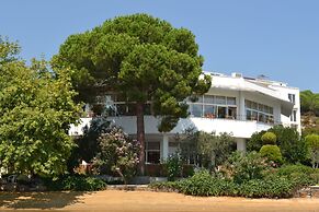 Kirtay Hotel