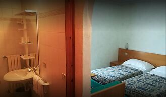 Camping Hotel La Pineta