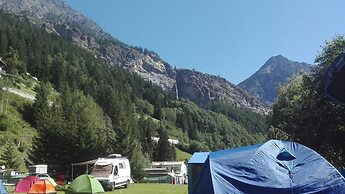Camping Hotel La Pineta