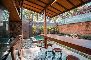 Umadhatu Resort