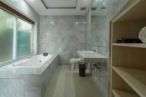 Umadhatu Resort