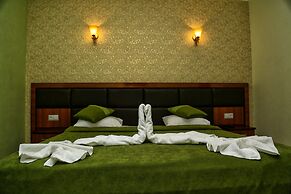 AVAGYAN'S Hotel - Restaurant