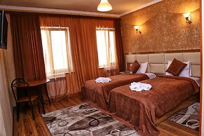 AVAGYAN'S Hotel - Restaurant